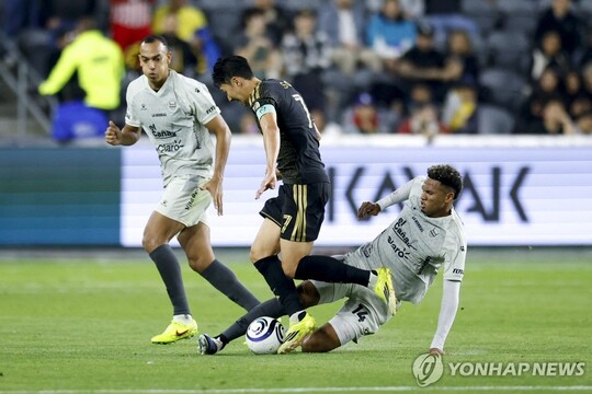 손흥민 주장 완장 차고 뛴 LAFC, 16강행
