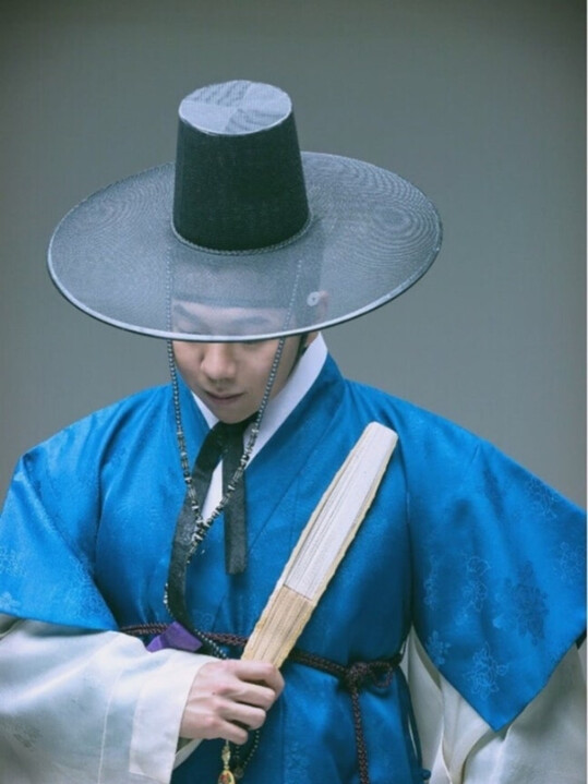 무속인 윤대만,